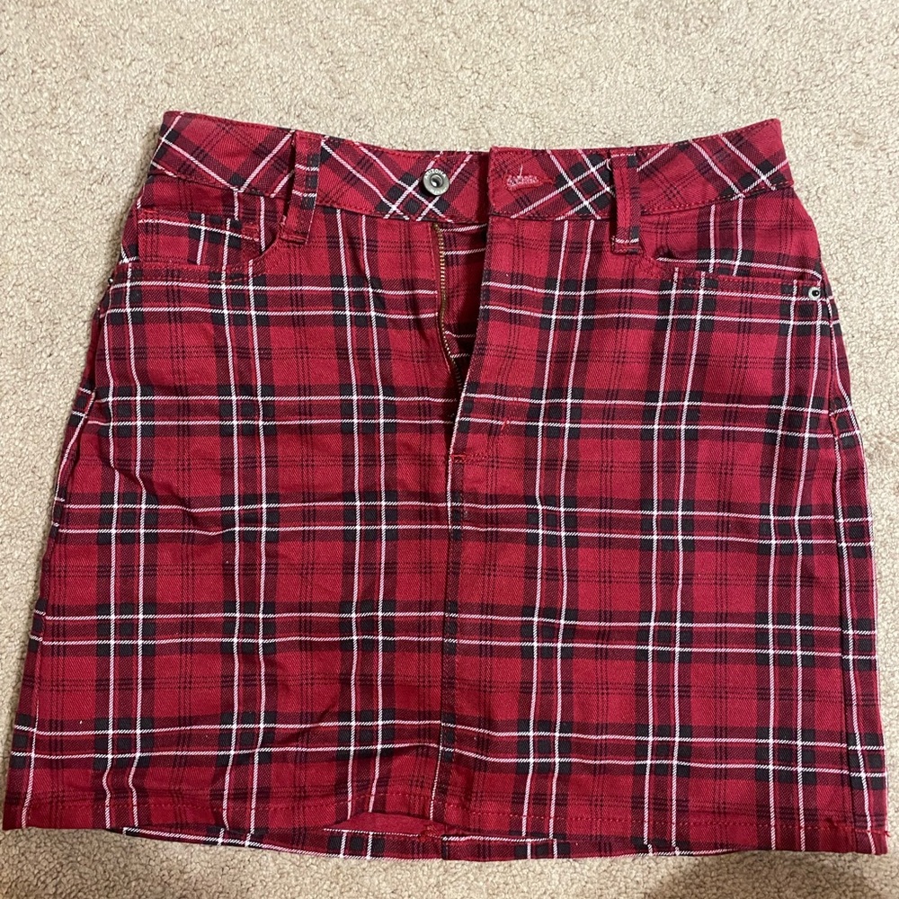 Plaid mini skirt - size 3.